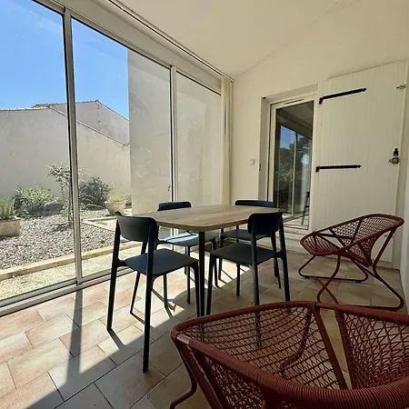 度假居 Maisonnette Renovee Proche Avec Garage Et Wifi - Fr-1-246a-331 *